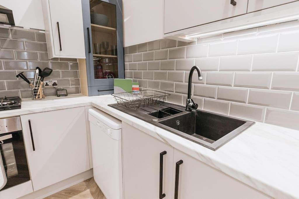 Grove House No.07 - Luxury Apartment Close To The Llandudno Beach מראה חיצוני תמונה